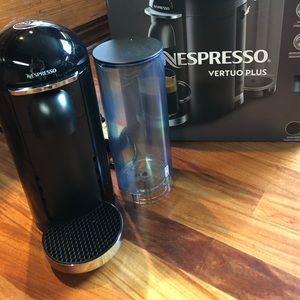 Nespresso 2019 VERTUO PLUS New Frother Mug Coffee